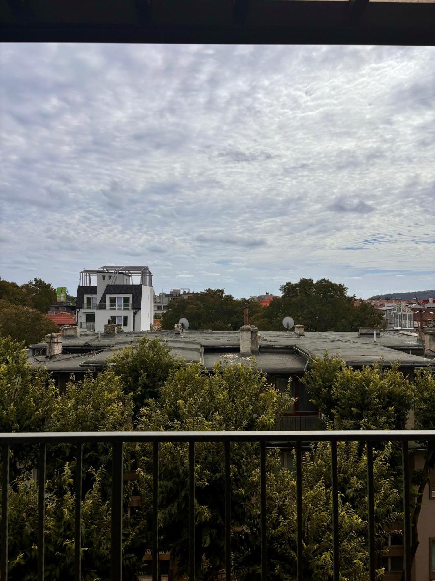 Ferienwohnung Downтown - Free Parking Warna Exterior foto